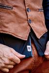 Chaleco Bcn Koss Caramello | Aragaza - Tu estilo hecho en Barcelona - Barcelona Fashion - Camisas de Calidad