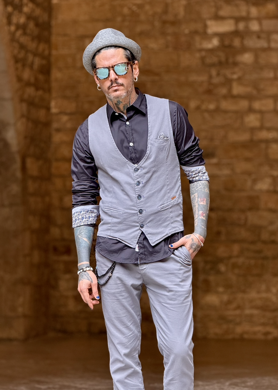 Chaleco Piero Tencel Acero  | Aragaza - Tu estilo hecho en Barcelona - Barcelona Fashion - Camisas de Calidad