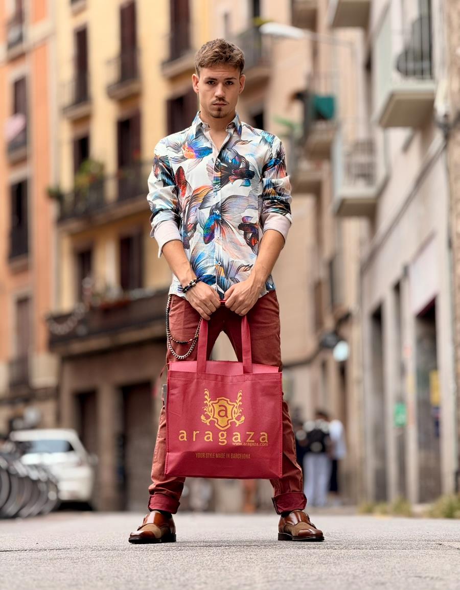 Camisa Goldfish puño detalles en Blanco | Aragaza - Els teus estils fets a Barcelona - Moda Barcelona - Samarretes de qualitat