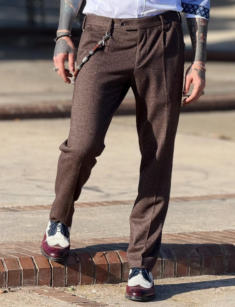 Pantalón Ayrton Bordeaux  | Aragaza - Tu estilo hecho en Barcelona - Barcelona Fashion - Camisas de Calidad