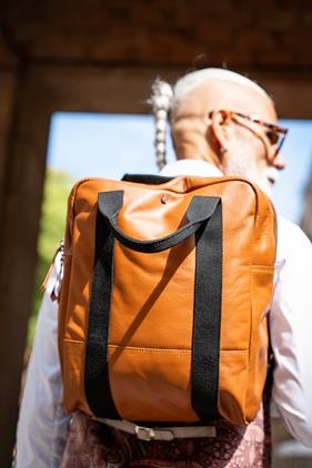 Bolso Arabag 350 Cuero | Aragaza - Tu estilo hecho en Barcelona - Barcelona Fashion - Camisas de Calidad