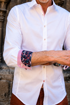 Camisa Blanca Roveto Puño Rojo | Aragaza - Tu estilo hecho en Barcelona - Barcelona Fashion - Camisas de Calidad
