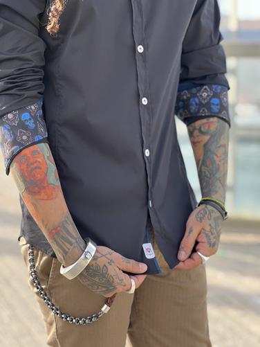 Camisa Yokai Negra  | Aragaza - Tu estilo hecho en Barcelona - Barcelona Fashion - Camisas de Calidad